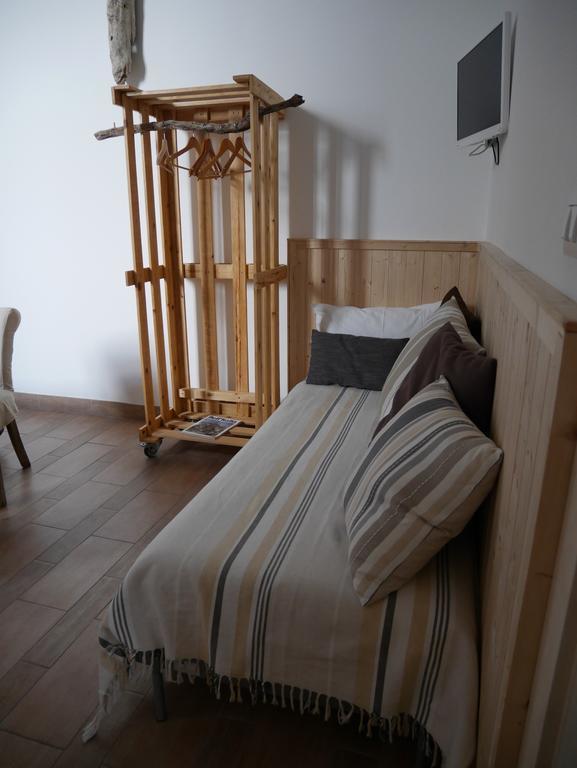 4 Camere A Трани Экстерьер фото