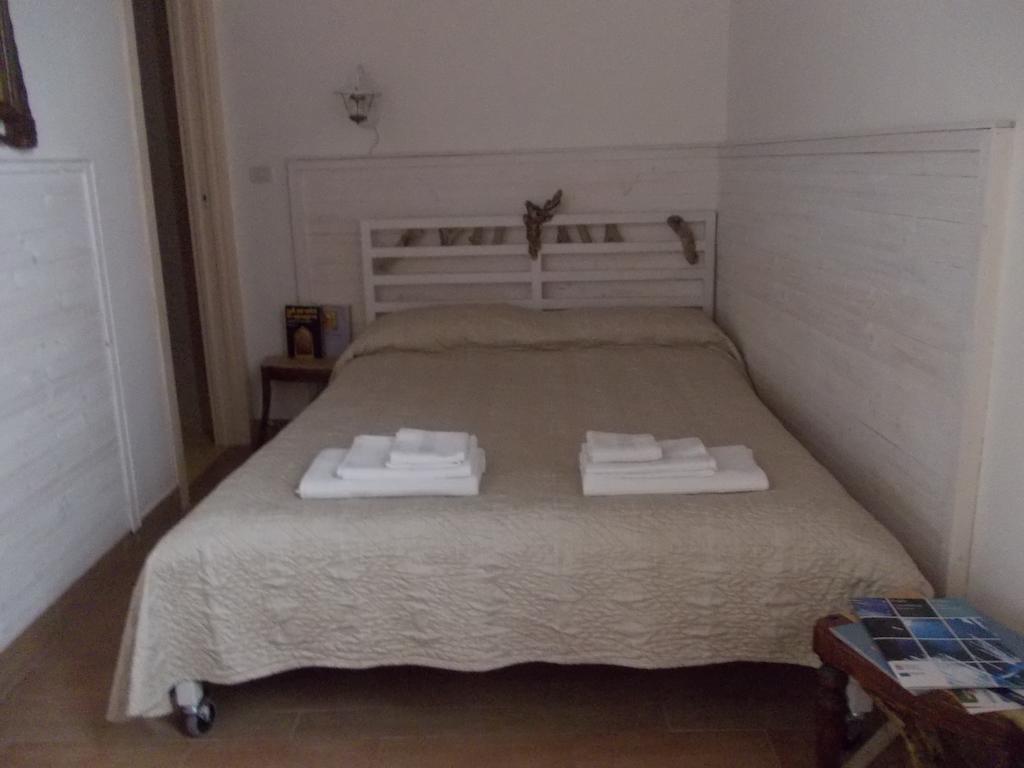 4 Camere A Трани Номер фото