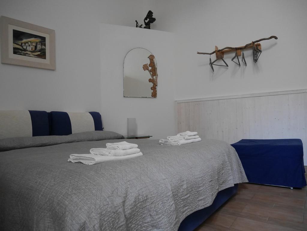 4 Camere A Трани Экстерьер фото